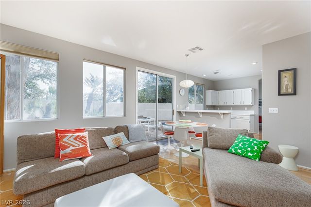 256 Horizon Pointe Circle, Henderson, NV 89012