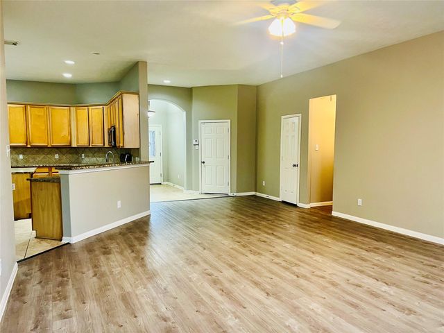 18215 Linden Forest Lane, Katy, TX 77449