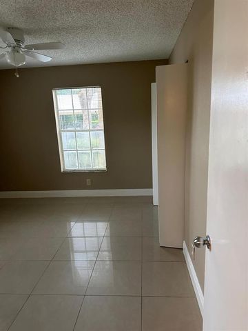 6283 La Costa Drive D, Boca Raton, FL 33433