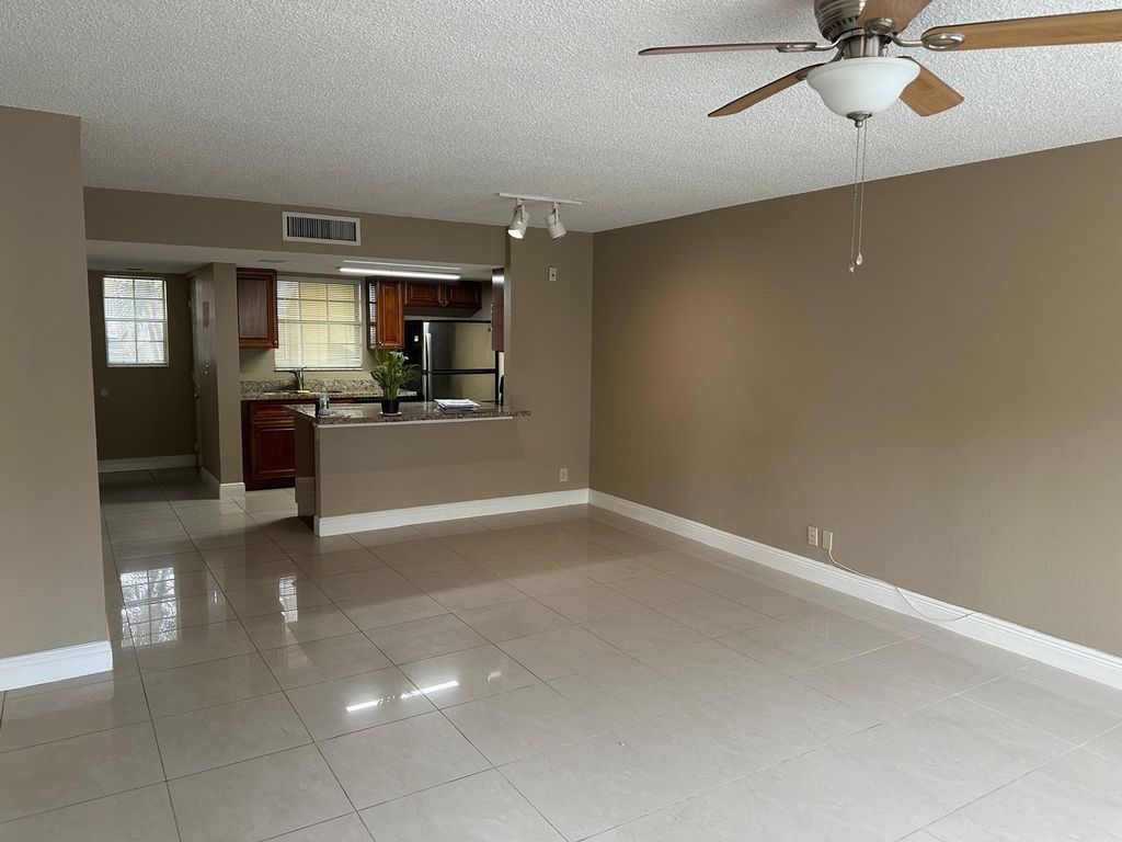 6283 La Costa Drive D, Boca Raton, FL 33433