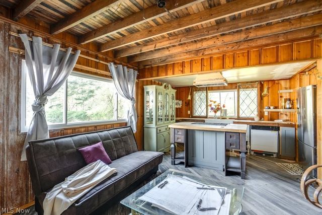 4559 Van Epps Road, Brooklyn Heights, OH 44131