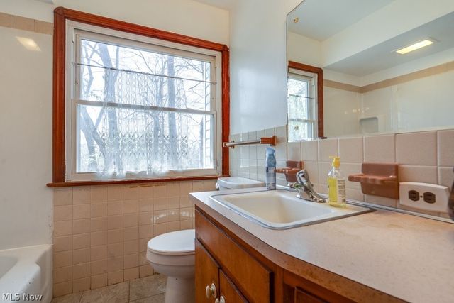 4559 Van Epps Road, Brooklyn Heights, OH 44131