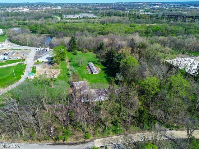 4559 Van Epps Road, Brooklyn Heights, OH 44131