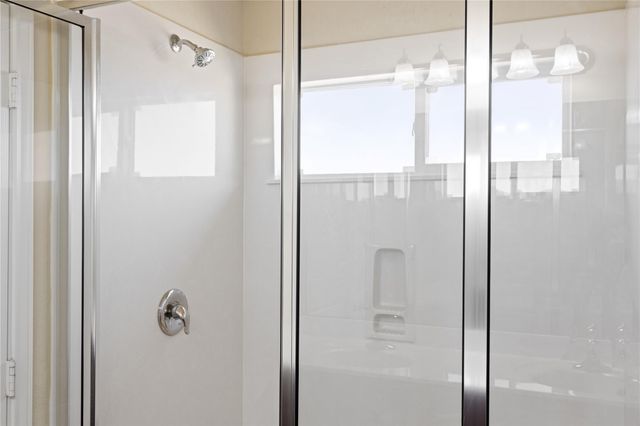 401 S Hunting Lodge LN, Bastrop, TX 78602