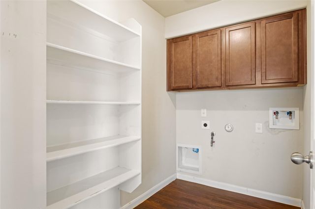 401 S Hunting Lodge LN, Bastrop, TX 78602