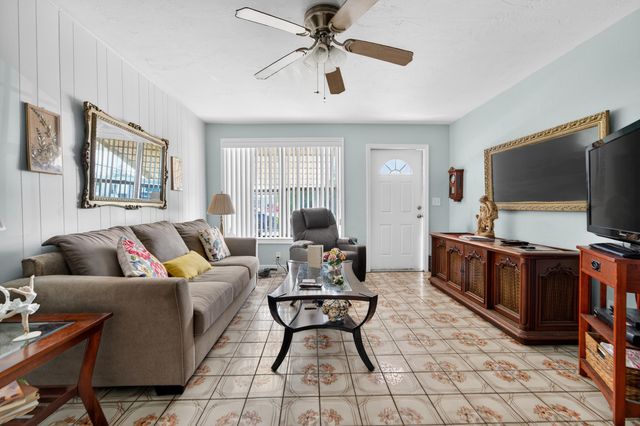 2105 Worthington Road, West Palm Beach, FL 33409