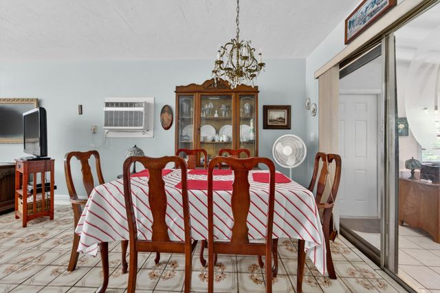 2105 Worthington Road, West Palm Beach, FL 33409