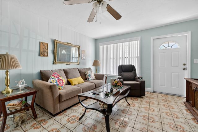 2105 Worthington Road, West Palm Beach, FL 33409