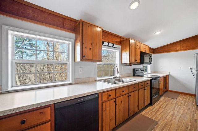 421 Cherokee Court, Ellijay, GA 30540