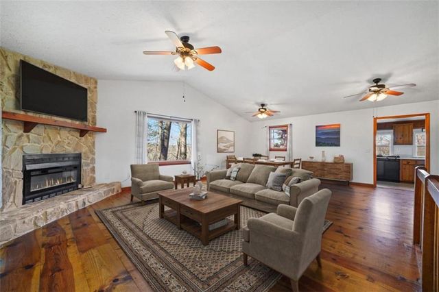 421 Cherokee Court, Ellijay, GA 30540