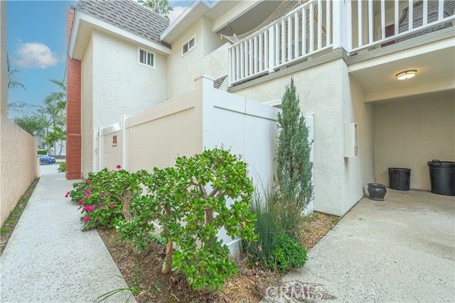 222 20th, Huntington Beach, CA 92648
