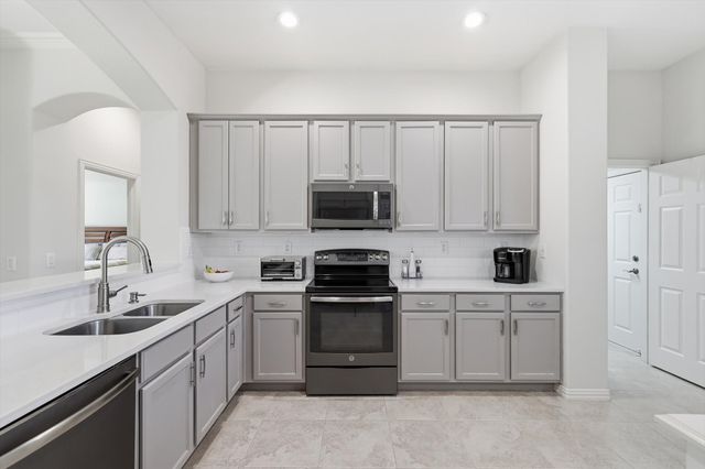 10917 Southerland Drive, Denton, TX 76207