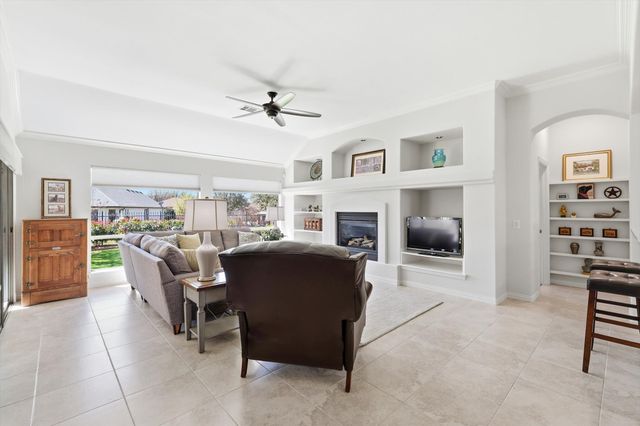 10917 Southerland Drive, Denton, TX 76207