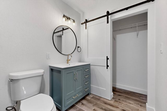 813 SHIRLEY Street NE, Albuquerque, NM 87123