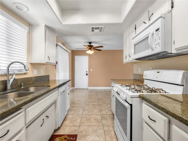 14572 Appleton Street, Hesperia, CA 92345