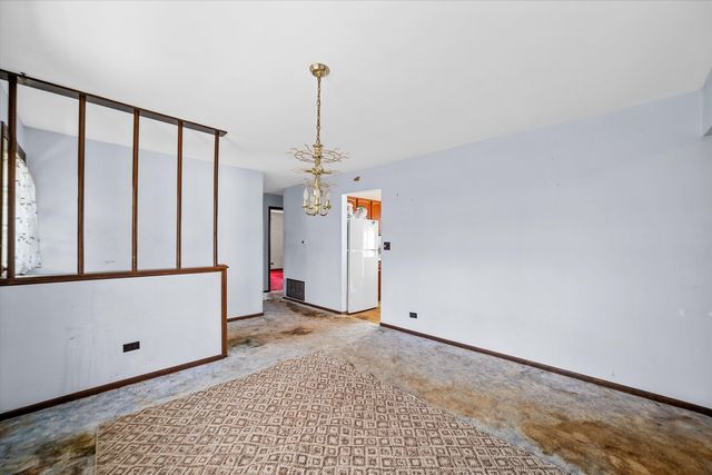 644 Briar Road, Wauconda, IL 60084