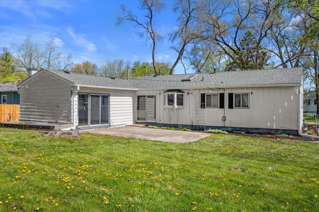 644 Briar Road, Wauconda, IL 60084