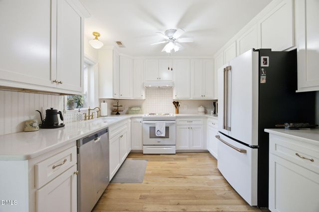 2744 Brantley Drive, Apex, NC 27539