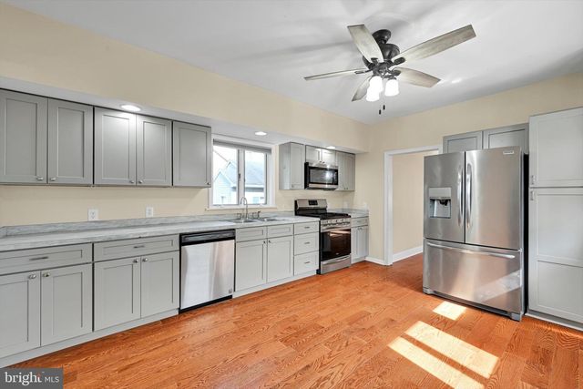 24 FOLMER ST, Lebanon, PA 17042
