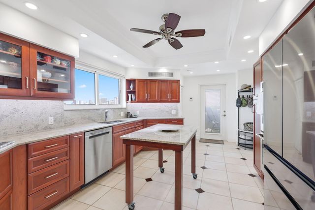 333 SUNSET Drive 501, Fort Lauderdale, FL 33301