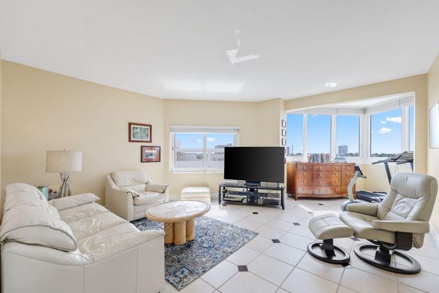 333 SUNSET Drive 501, Fort Lauderdale, FL 33301