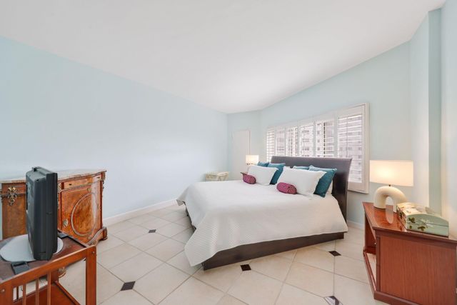 333 SUNSET Drive 501, Fort Lauderdale, FL 33301
