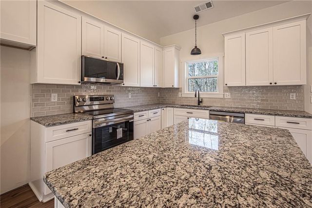 90 Kings Crossing Drive, Dawsonville, GA 30534