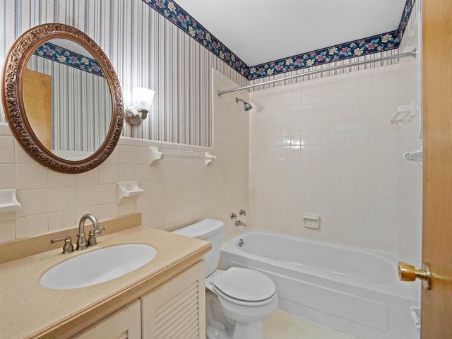 200 Highland Drive, Huntington, WV 25705