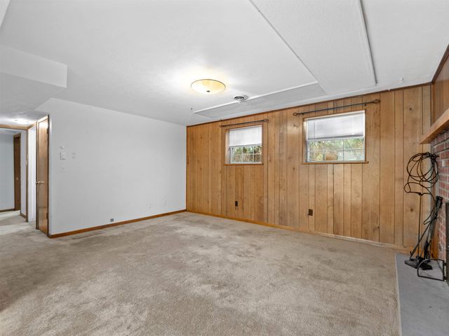 200 Highland Drive, Huntington, WV 25705