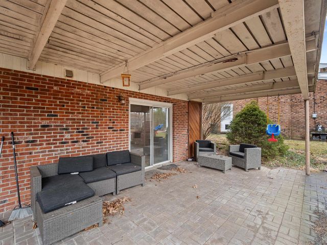 200 Highland Drive, Huntington, WV 25705