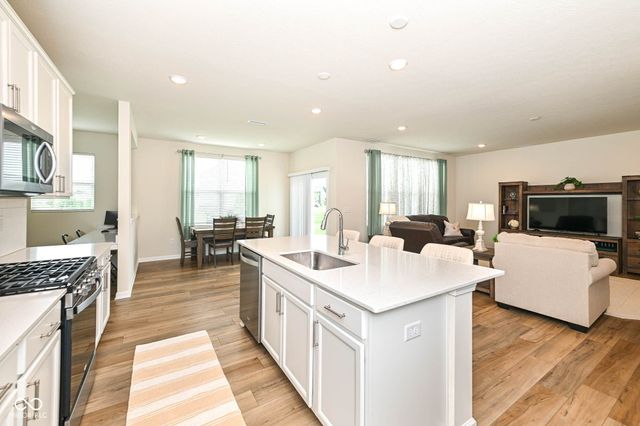 657 Pearson Pass, Avon, IN 46123