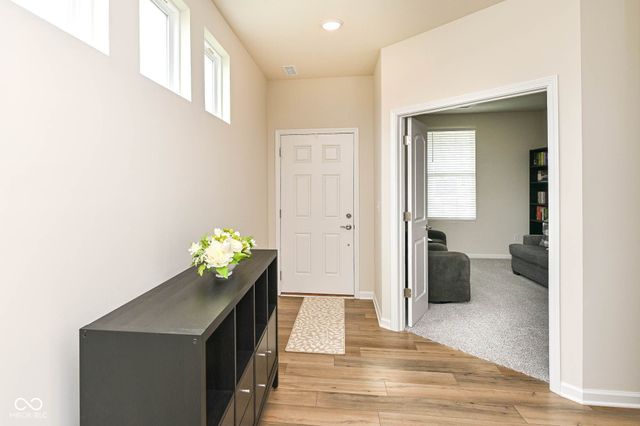 657 Pearson Pass, Avon, IN 46123