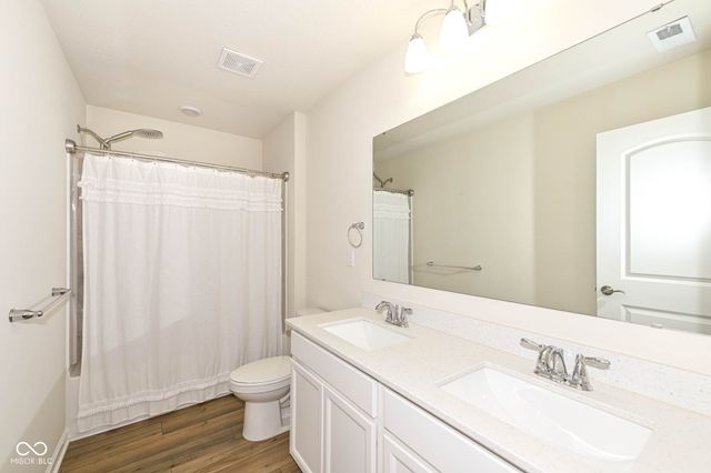 657 Pearson Pass, Avon, IN 46123