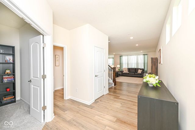 657 Pearson Pass, Avon, IN 46123