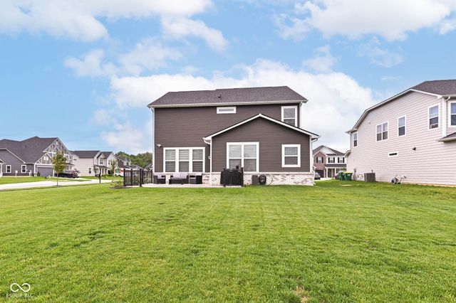 657 Pearson Pass, Avon, IN 46123