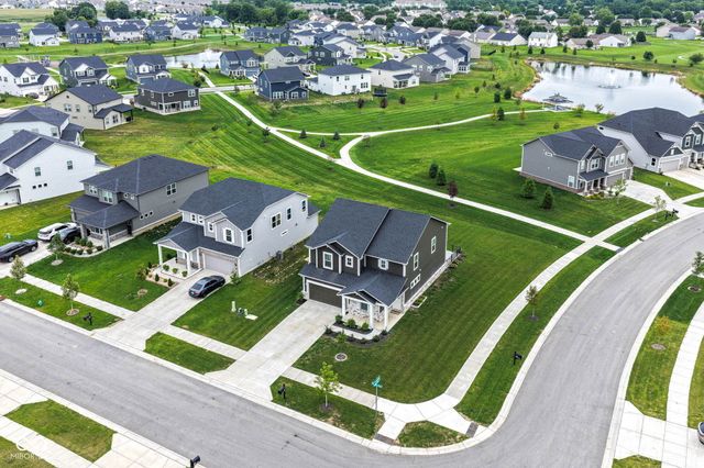 657 Pearson Pass, Avon, IN 46123
