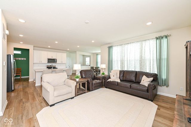 657 Pearson Pass, Avon, IN 46123