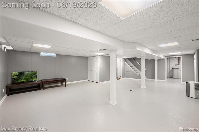 737 Panorama Drive, Milford, MI 48381