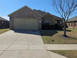 237 Thoroughbred Street, Waxahachie, TX 75165