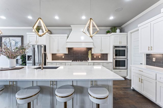 7035 W Shadow Valley Road, Rogers, AR 72758