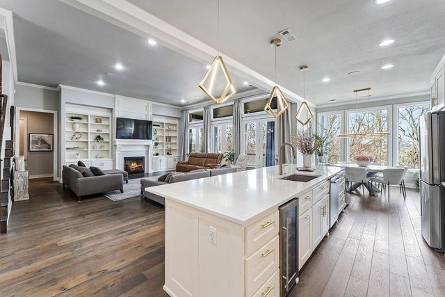 7035 W Shadow Valley Road, Rogers, AR 72758