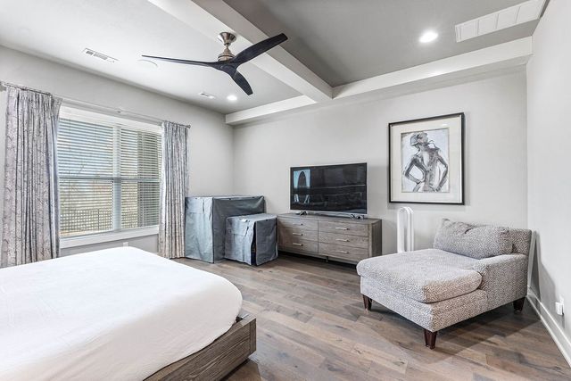 7035 W Shadow Valley Road, Rogers, AR 72758