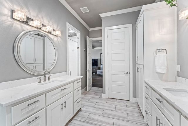 7035 W Shadow Valley Road, Rogers, AR 72758