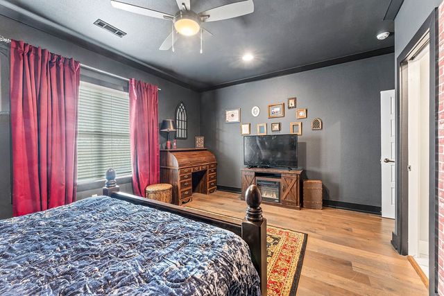 7035 W Shadow Valley Road, Rogers, AR 72758