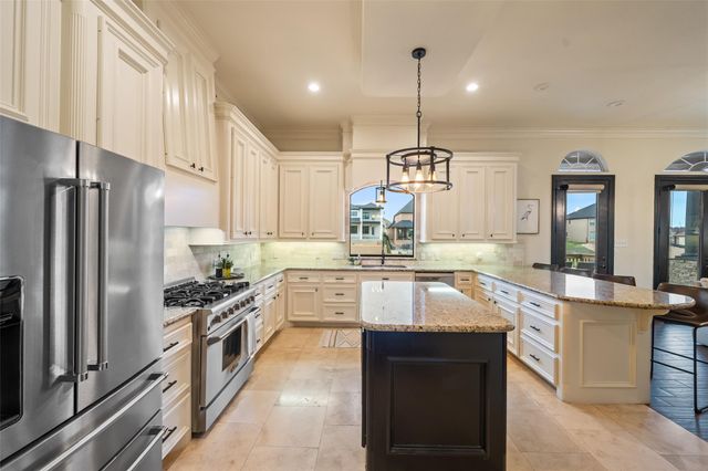 10812 Bourbon Street, Willis, TX 77318
