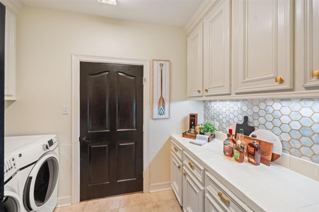 10812 Bourbon Street, Willis, TX 77318