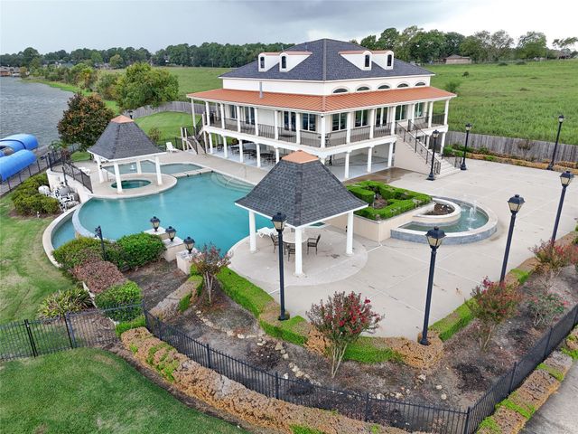 10812 Bourbon Street, Willis, TX 77318