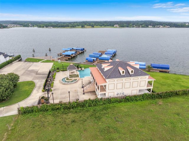 10812 Bourbon Street, Willis, TX 77318