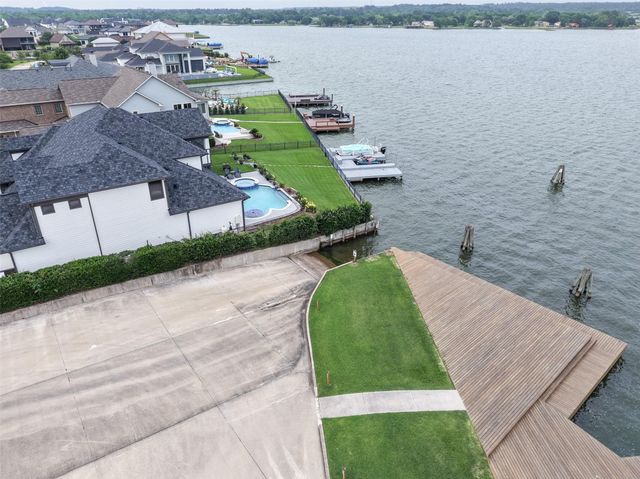 10812 Bourbon Street, Willis, TX 77318