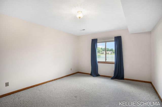 11386 Ripple Drive, Allendale, MI 49401